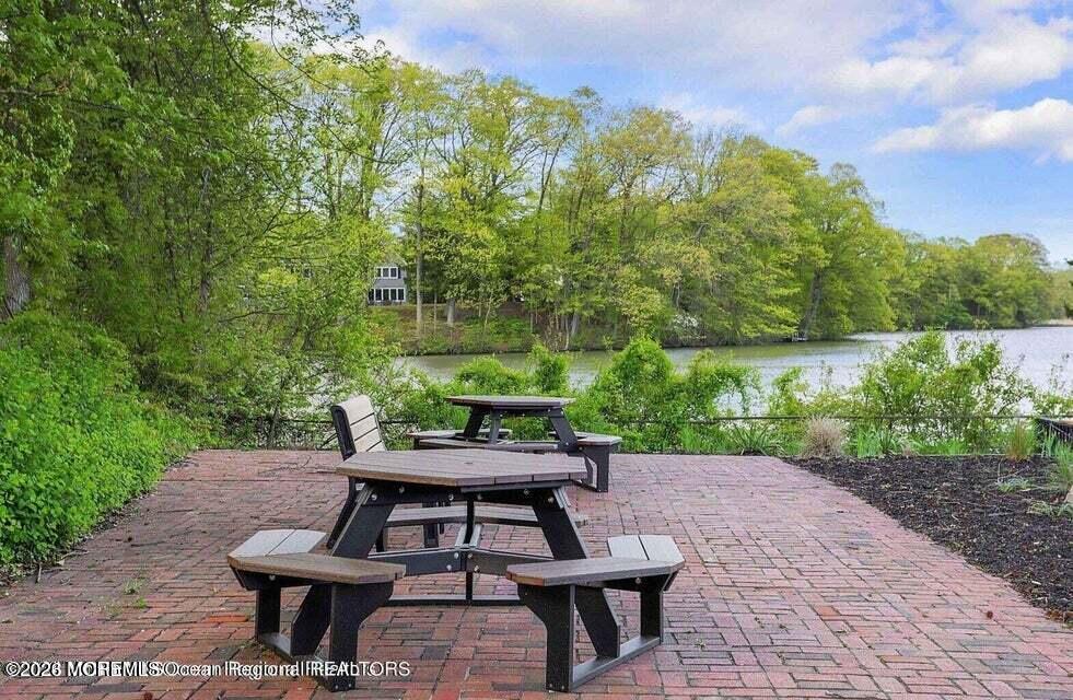 11 Medford Court Red Bank, NJ 07701 - Photo 43 of 51 slv picnic tables