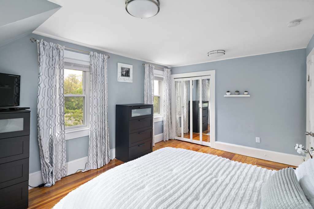 34 Thurston Road Newton, MA 02464 - Photo 11 of 20