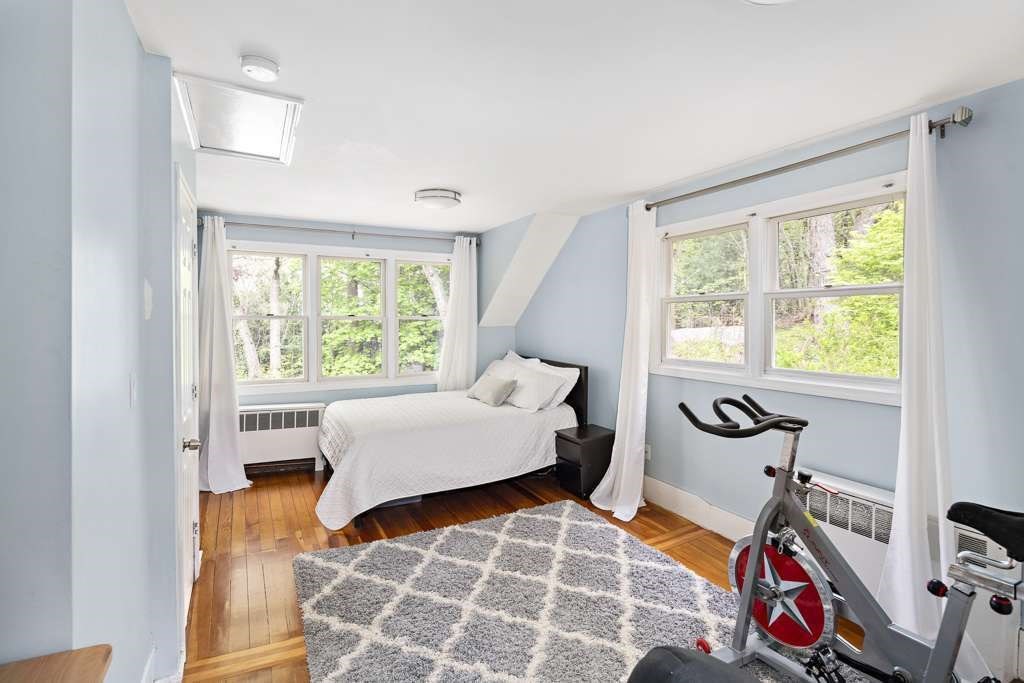 34 Thurston Road Newton, MA 02464 - Photo 12 of 20
