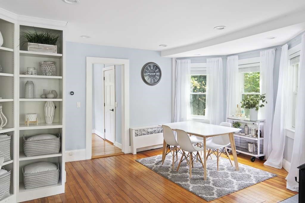 34 Thurston Road Newton, MA 02464 - Photo 4 of 20