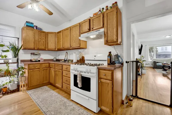 $599,999 | 5037 West Winona Street, Chicago, IL 60630
