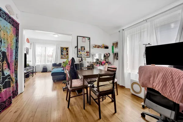 $599,999 | 5037 West Winona Street, Chicago, IL 60630