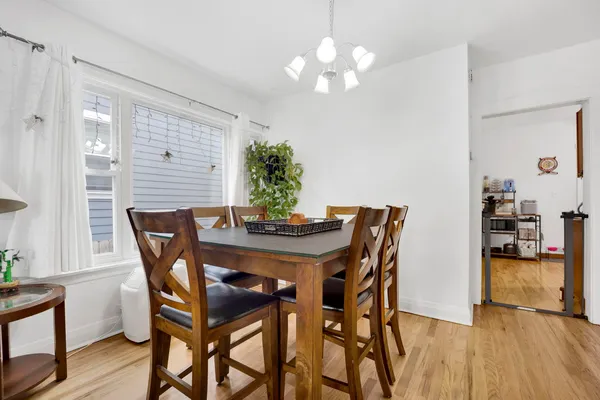 $599,999 | 5037 West Winona Street, Chicago, IL 60630