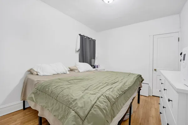 $599,999 | 5037 West Winona Street, Chicago, IL 60630