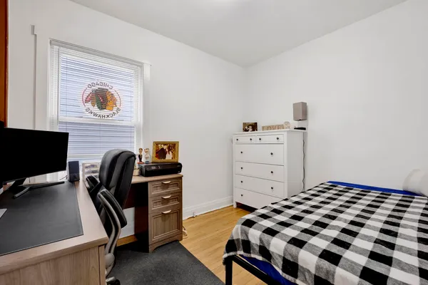 $599,999 | 5037 West Winona Street, Chicago, IL 60630