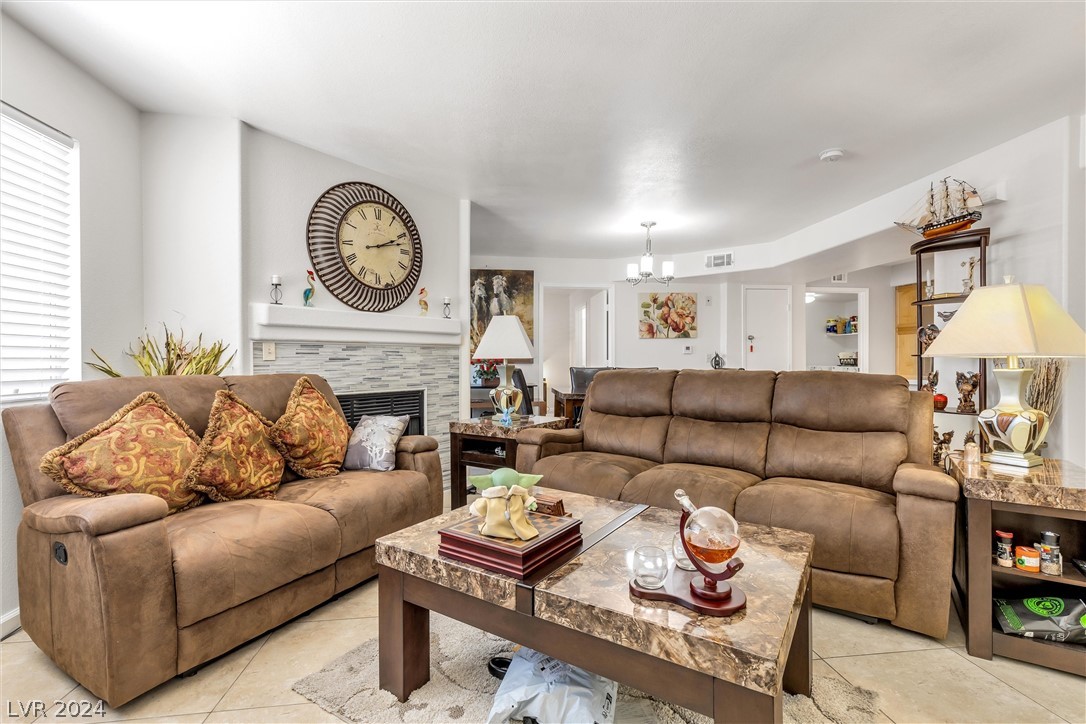 8725 West Flamingo Road, Unit 139 Las Vegas, NV 89147 - Photo 4 of 34 Gallery Image 4