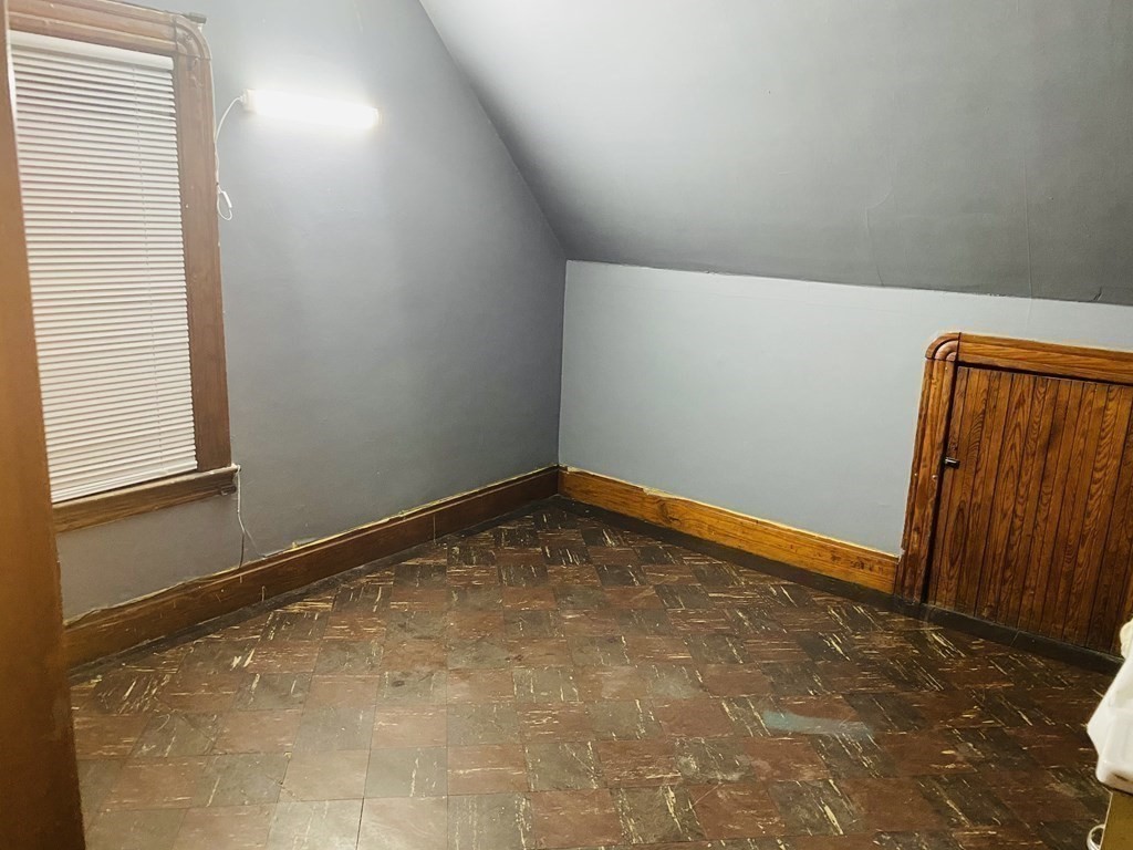 92 Alden Street Springfield, MA 01109 - Photo 21 of 33 Gallery Image 21