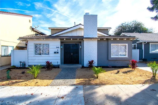 $2,695 | 748 Newport Avenue, Unit 3, Long Beach, CA 90804