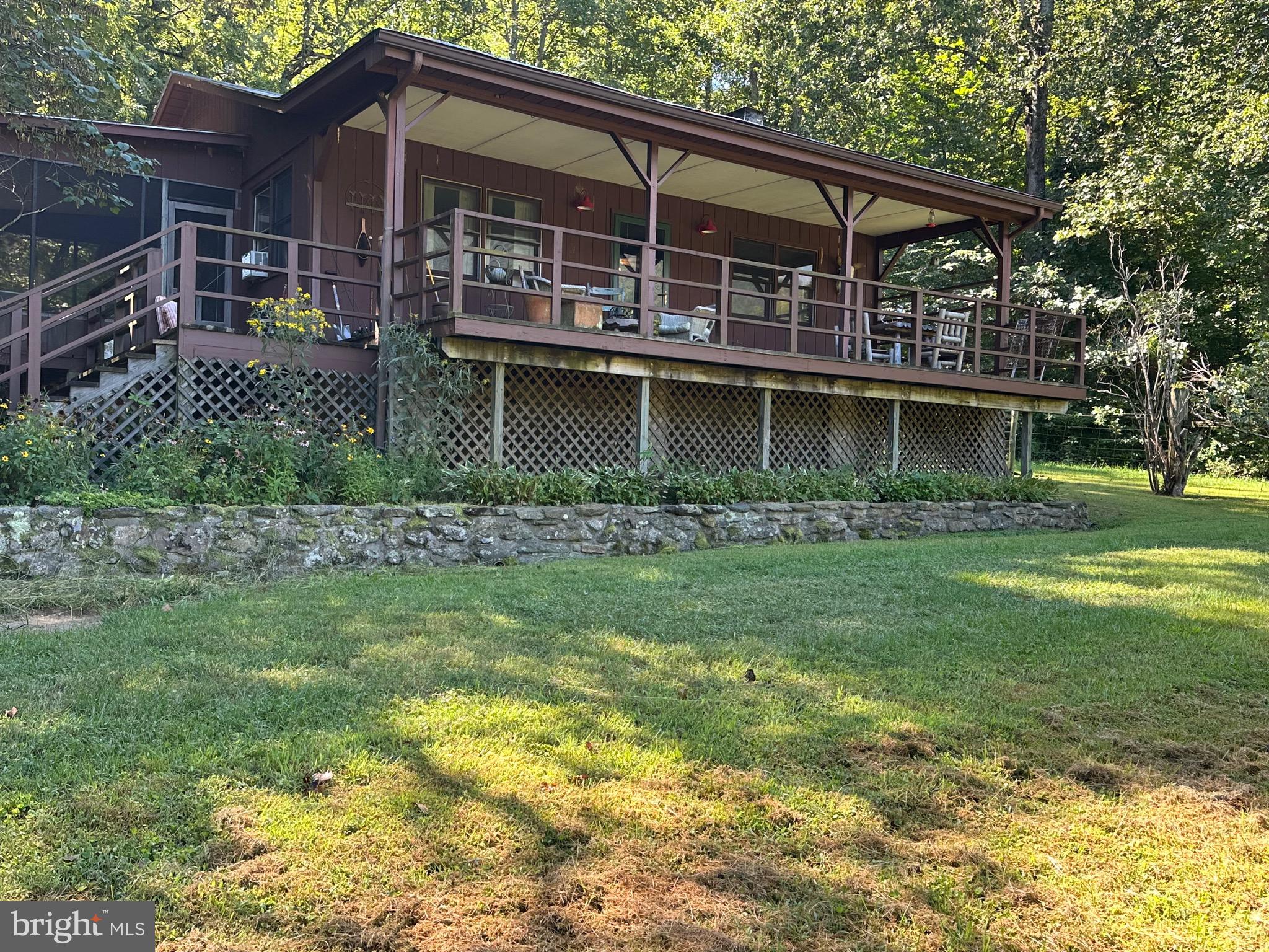 1463 Quaker Run Road Banco, VA 22727 - Photo 17 of 44 Gallery Image 17