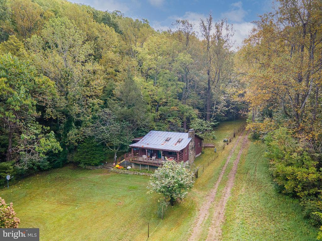 1463 Quaker Run Road Banco, VA 22727 - Photo 8 of 44 Gallery Image 8