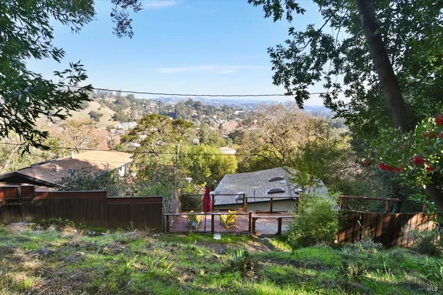 $849,000 | 51 Berry Trail, Fairfax, CA 94930