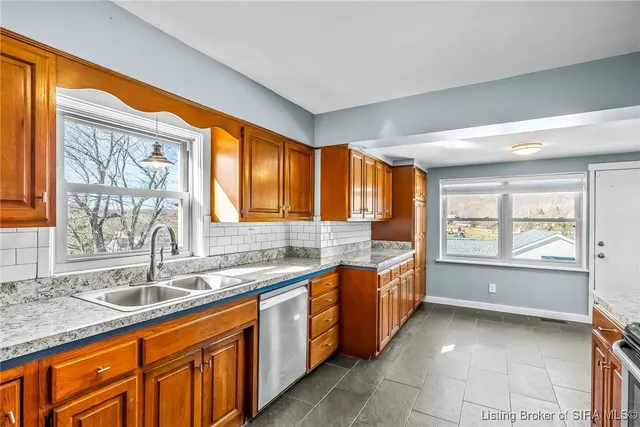 $279,900 | 7510 Pennington Street Northeast, Lanesville, IN 47136