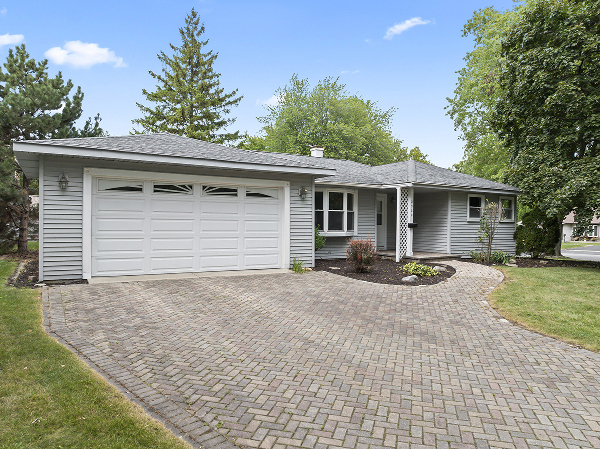 2900 Swallow Lane Rolling Meadows, IL 60008 - Photo 2 of 37 a view of a yard in front view of a house
