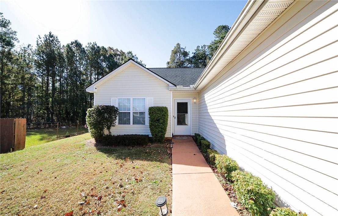 1460 Towne Square Terrace Athens, GA 30607 - Photo 3 of 37 Gallery Image 3