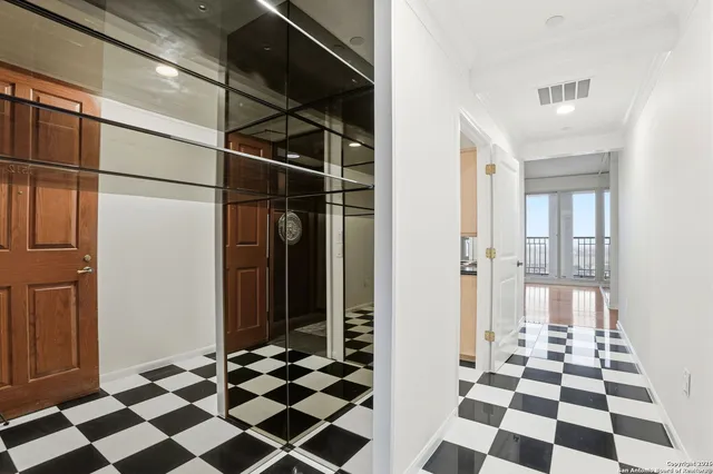 $200,000 | 1 Towers Park Lane, Unit 1512, San Antonio, TX 78209
