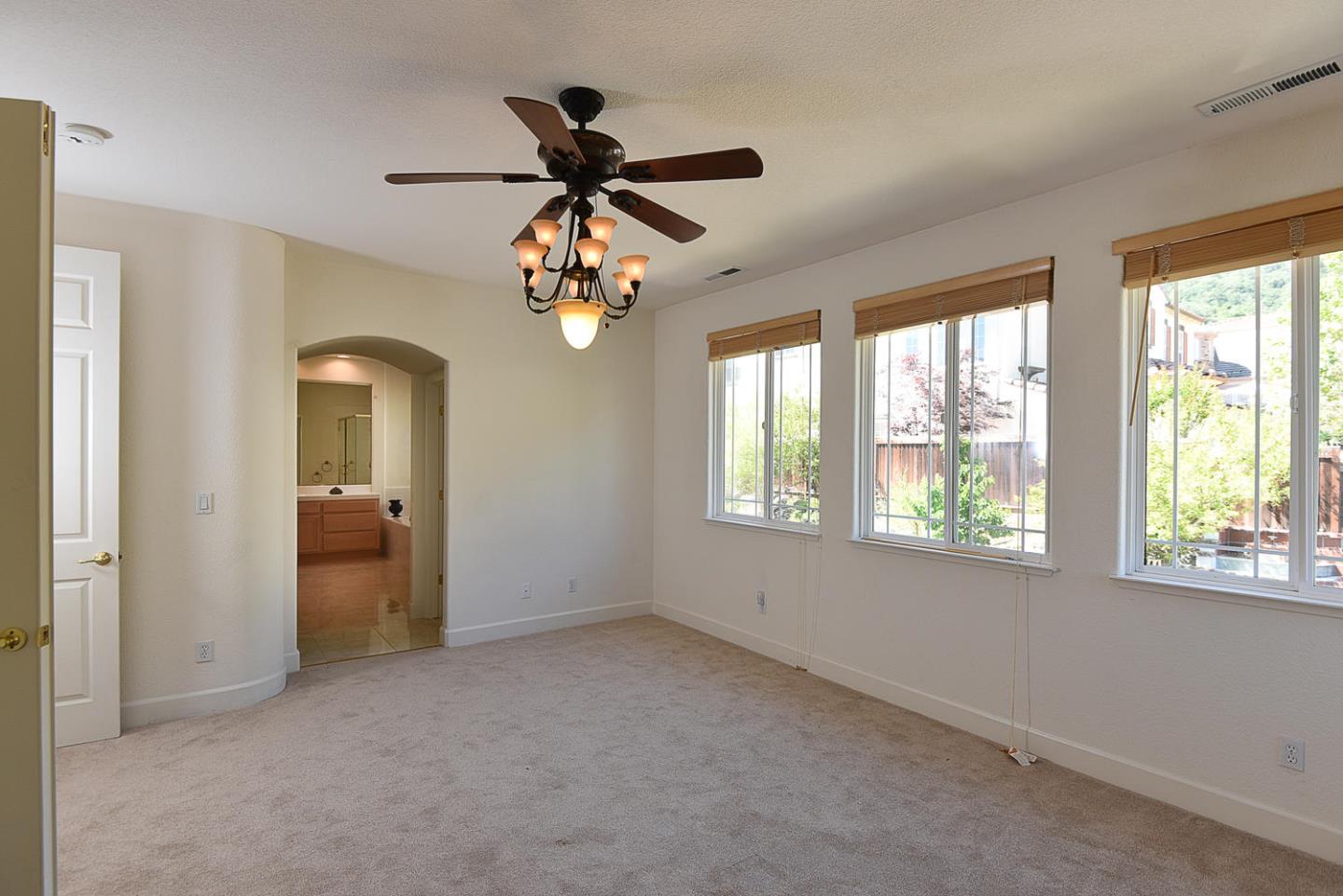 6785 Eagle Ridge Court Gilroy, CA 95020 - Photo 13 of 33 Gallery Image 13