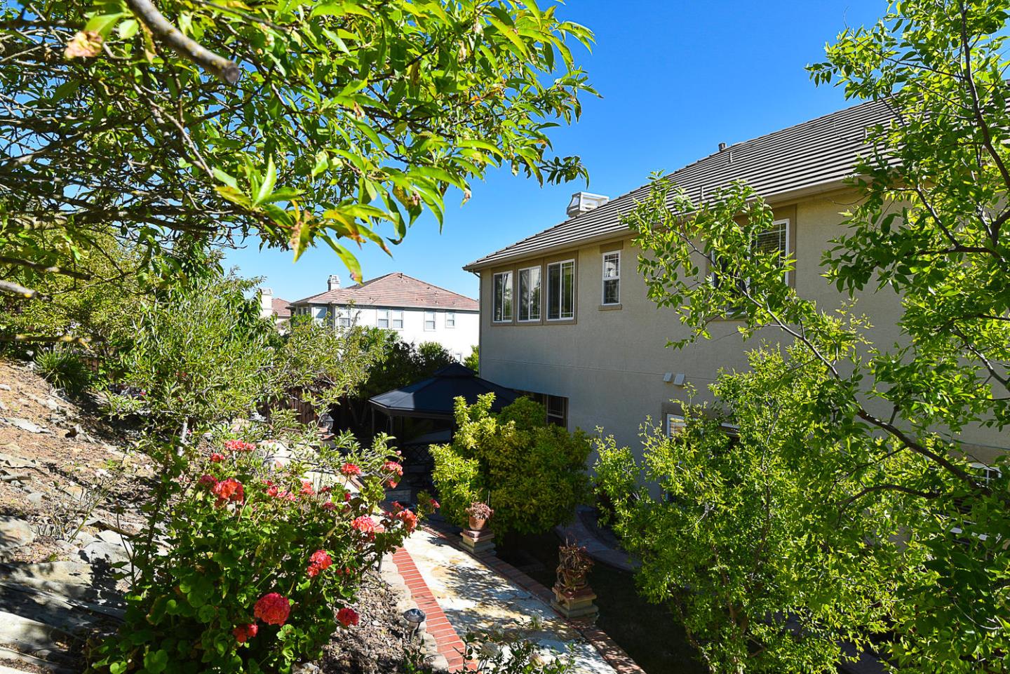 6785 Eagle Ridge Court Gilroy, CA 95020 - Photo 18 of 33 Gallery Image 18