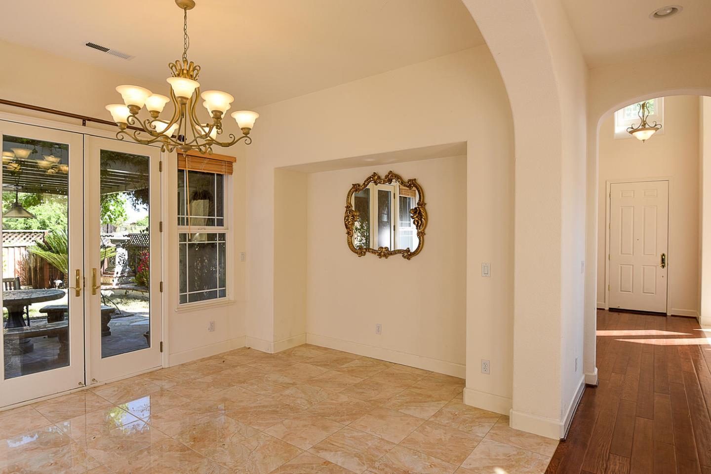 6785 Eagle Ridge Court Gilroy, CA 95020 - Photo 7 of 33 Gallery Image 7