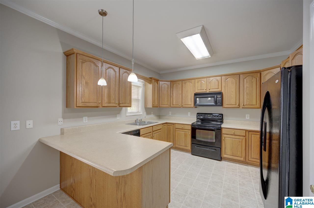 354 Hickory Road Gardendale, AL 35071 - Photo 5 of 22