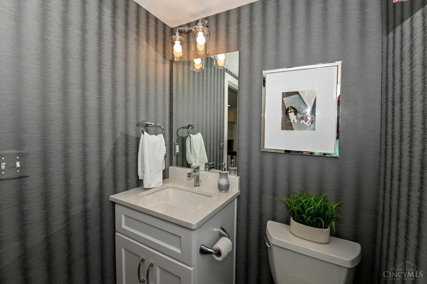 3916 Edwards Road, Unit D Cincinnati, OH 45209 - Photo 24 of 45