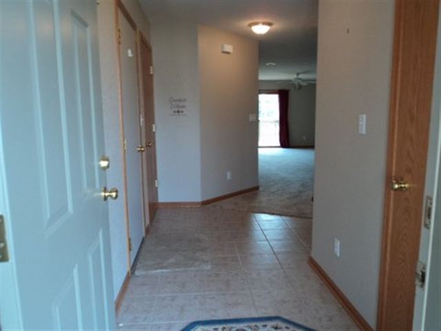 3251 Rye Ridge Trail Freeport, IL 61032 - Photo 7 of 12 Gallery Image 7