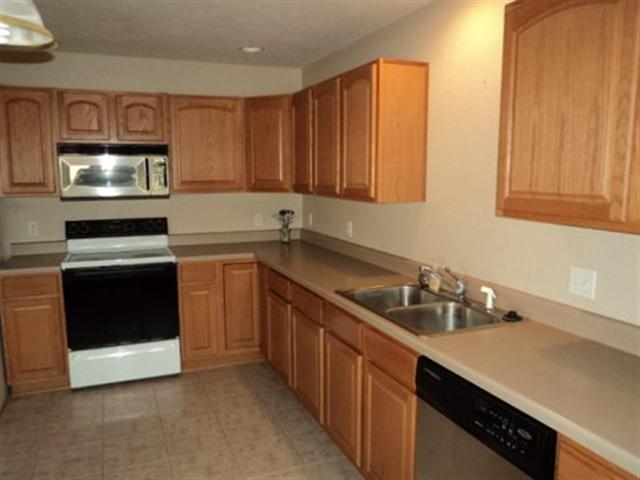 3251 Rye Ridge Trail Freeport, IL 61032 - Photo 9 of 12 Gallery Image 9