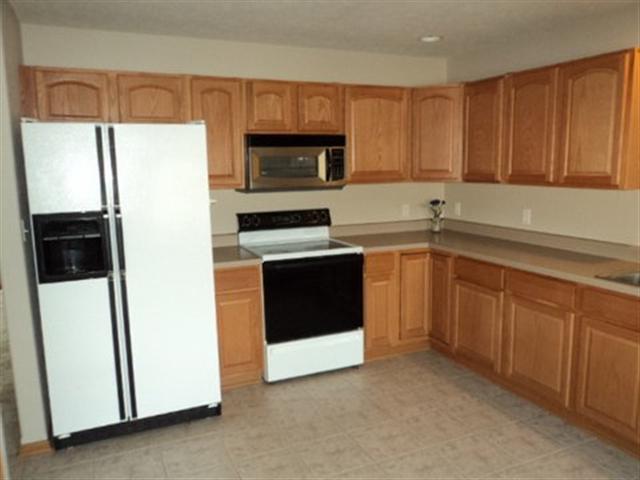 3251 Rye Ridge Trail Freeport, IL 61032 - Photo 10 of 12 Gallery Image 10