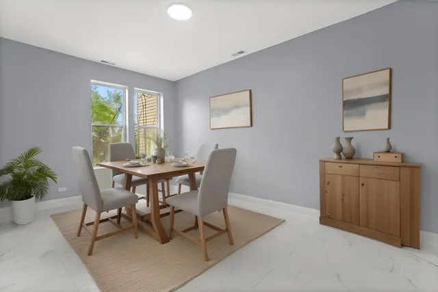 $395,000 | 4718 West Monroe Street, Chicago, IL 60644