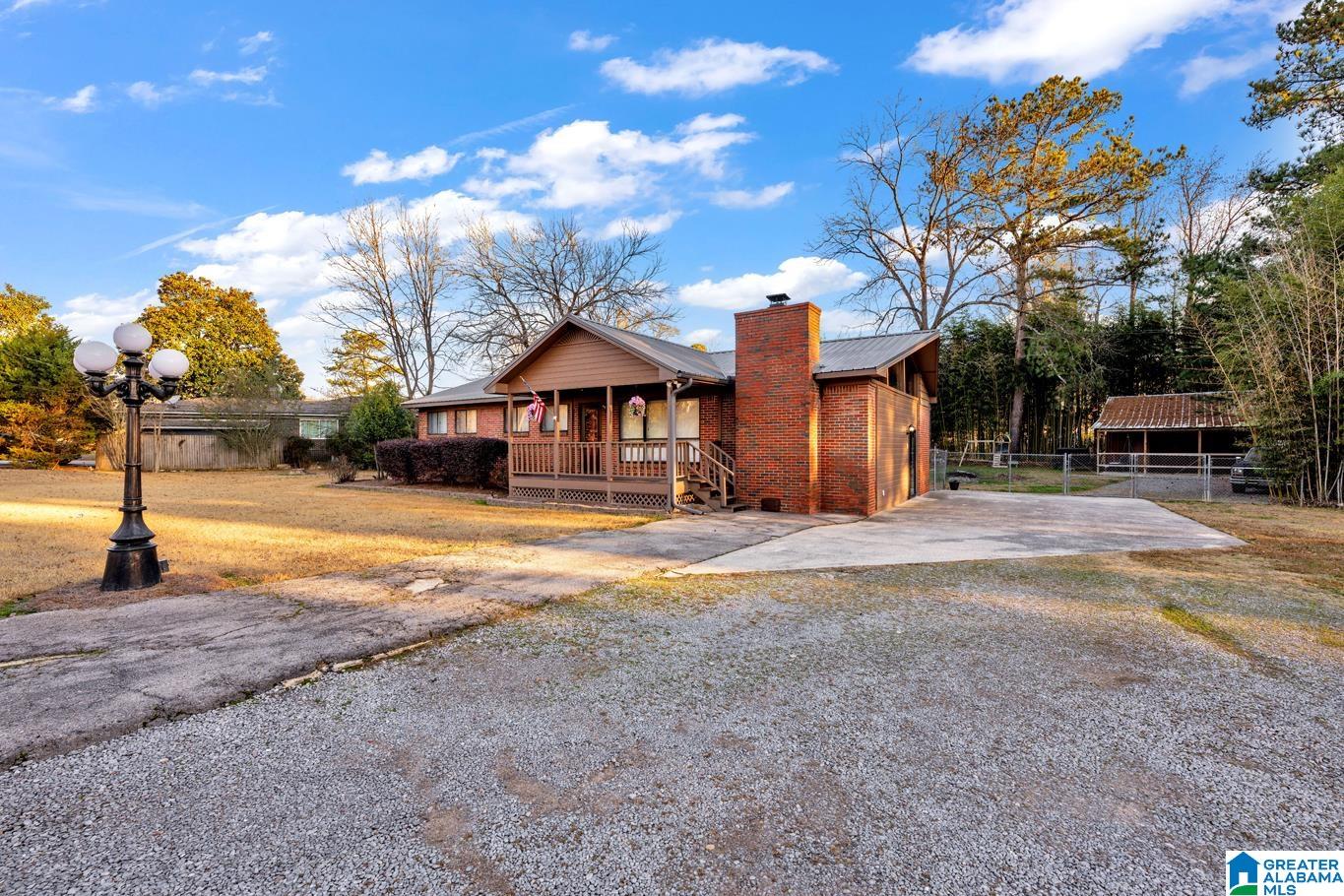 9847 Ellis Road Warrior, AL 35180 - Photo 4 of 31