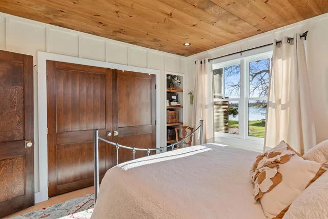 $1,200,000 | 20 Keelers Bay Road, South Hero, VT 05486