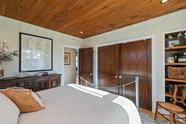 $1,200,000 | 20 Keelers Bay Road, South Hero, VT 05486