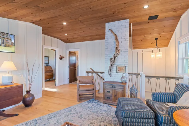 $1,200,000 | 20 Keelers Bay Road, South Hero, VT 05486