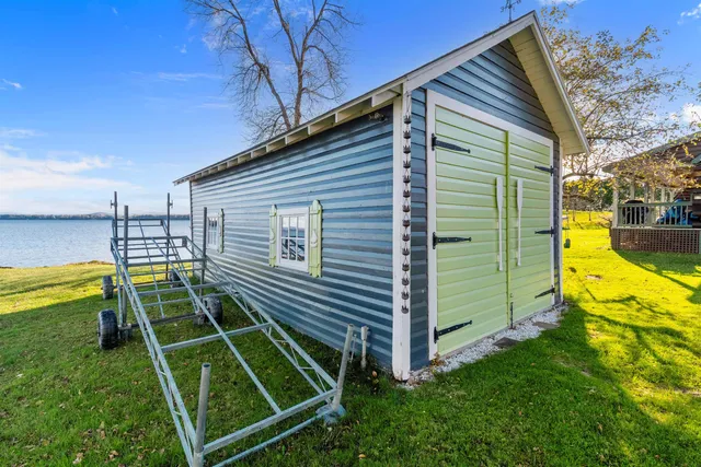 $1,200,000 | 20 Keelers Bay Road, South Hero, VT 05486