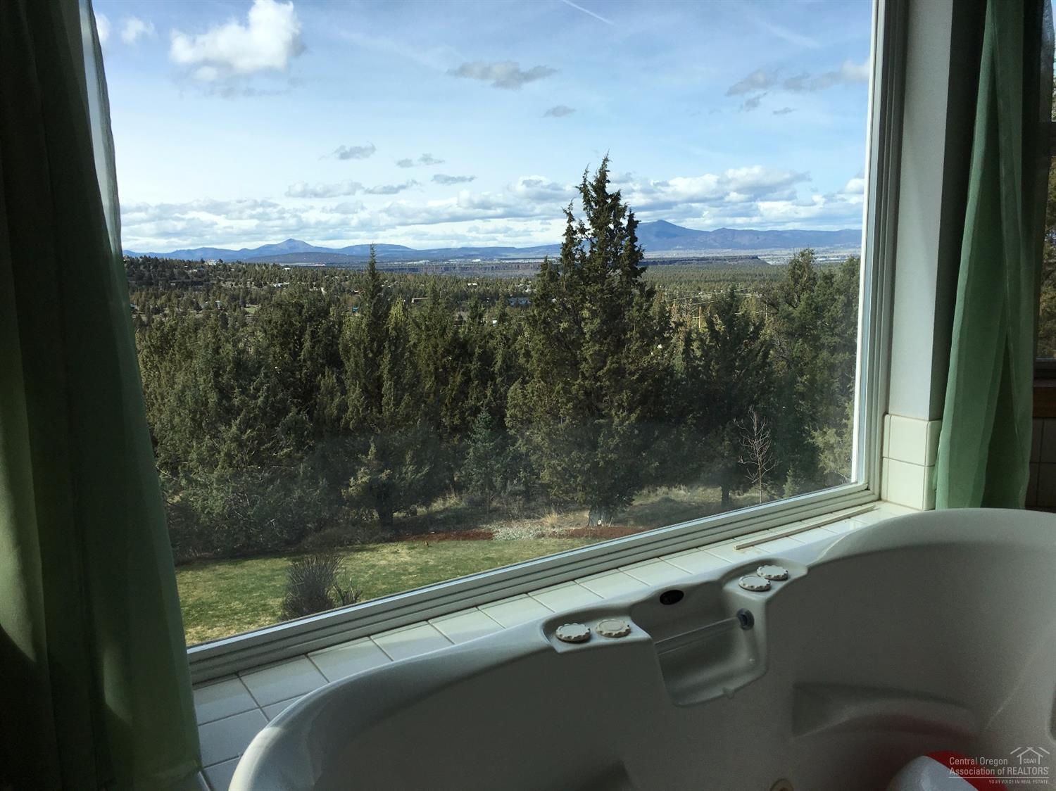 7213 Southeast Mark Road Prineville, OR 97754 - Photo 6 of 25 Additional Photo