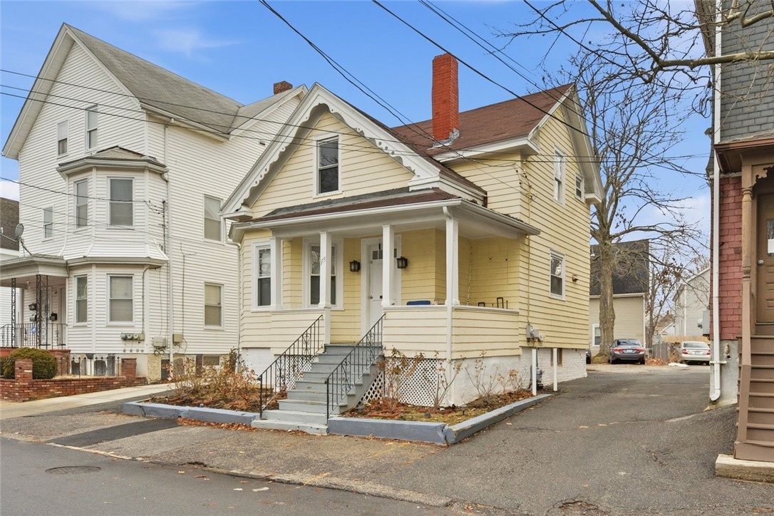 175 Montgomery Avenue Providence, RI 02905 - Photo 3 of 24
