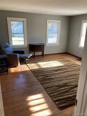 $1,400 | 915 Lindsay Lane, Florissant, MO 63031