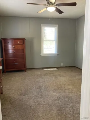 $1,400 | 915 Lindsay Lane, Florissant, MO 63031