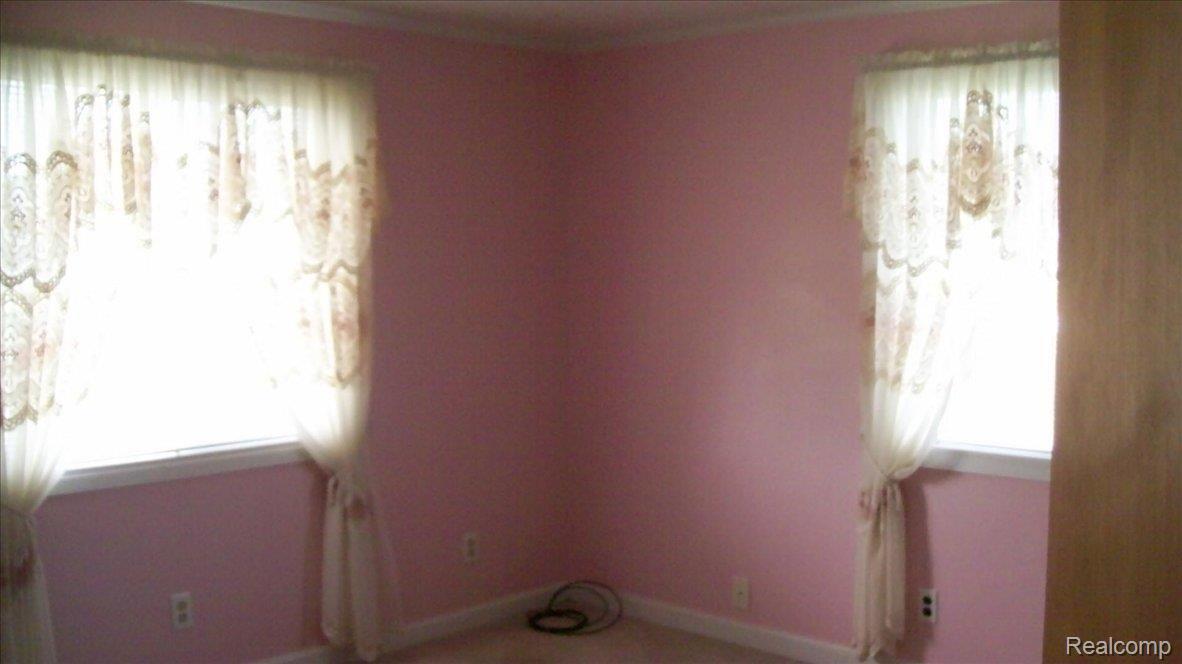 27655 Pratt Road Richmond, MI 48062 - Photo 5 of 9 705641959 Bed