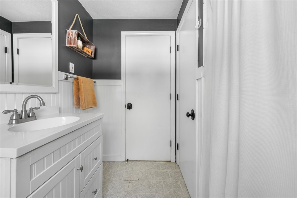 3 Albion Road Billerica, MA 01821 - Photo 19 of 42