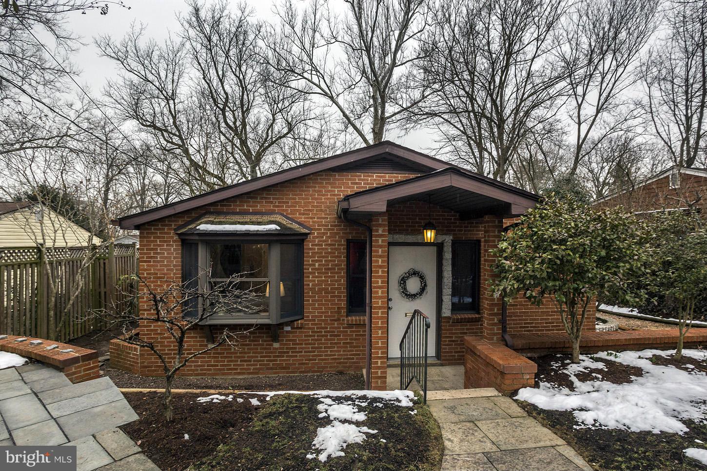 9 Ericsson Road Cabin John, MD 20818 - Photo 1 of 17 Exterior (Front)