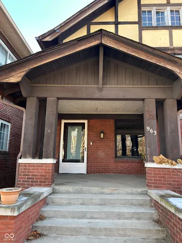 $2,450 | 963 Woodruff Pl W Drive, Indianapolis, IN 46201