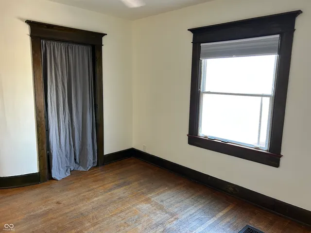 $2,450 | 963 Woodruff Pl W Drive, Indianapolis, IN 46201