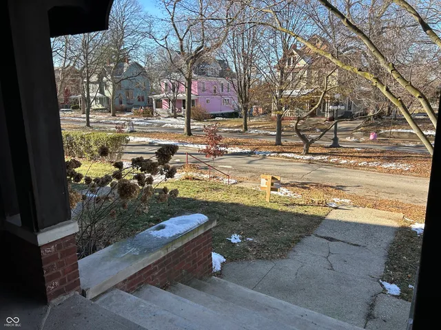 $2,450 | 963 Woodruff Pl W Drive, Indianapolis, IN 46201