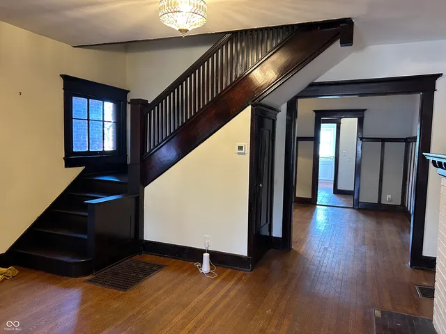 $2,450 | 963 Woodruff Pl W Drive, Indianapolis, IN 46201