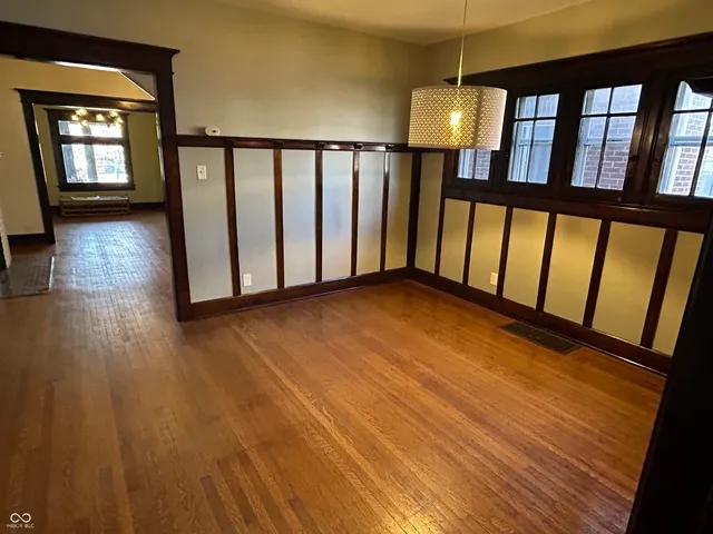 $2,450 | 963 Woodruff Pl W Drive, Indianapolis, IN 46201