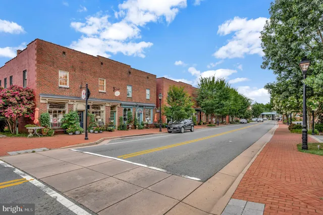 $359,000 | 312 East Street, Gordonsville, VA 22942