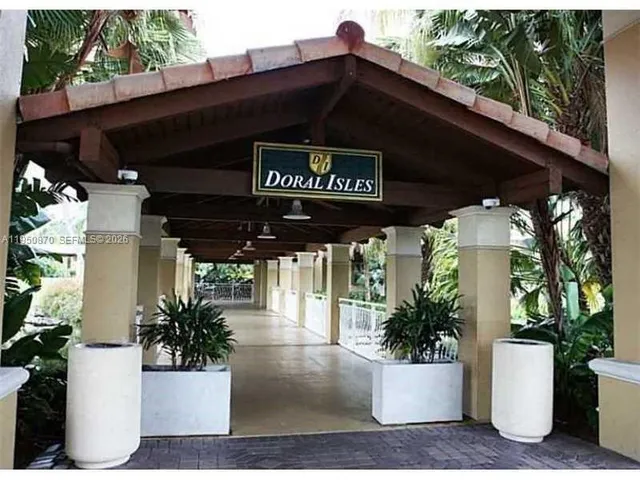 $3,400 | Doral Isles, Doral, FL 33178