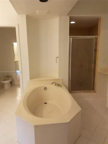 $3,400 | Doral Isles, Doral, FL 33178