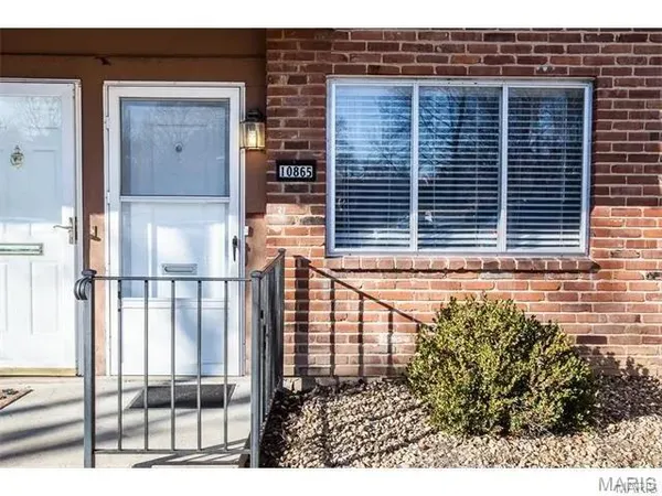$124,900 | 10865 Carroll Wood Way, St. Louis, MO 63128