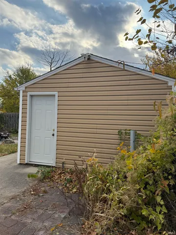 $135,000 | 736 North Lafontaine Street, Huntington, IN 46750